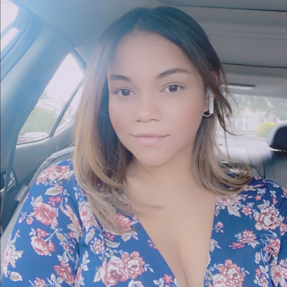 Meet your Posher, Alisson